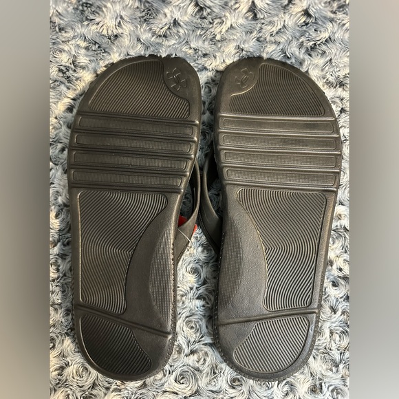 Under Armour Men’s Flip Flops Size 9 Camo Black NEW - Picture 3 of 3